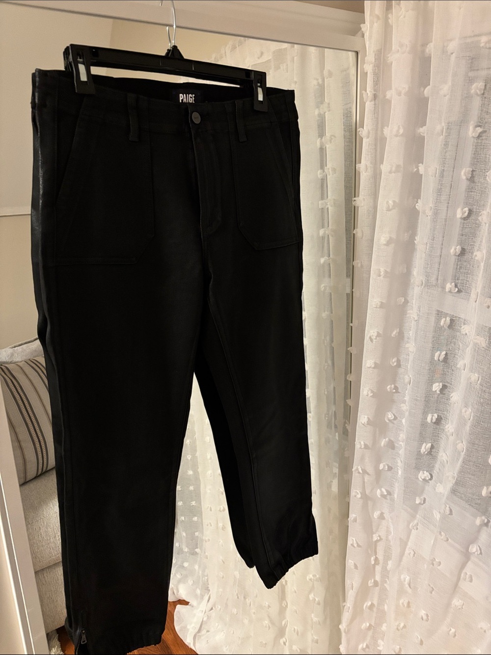 PAIGE Black Woman’s Pants